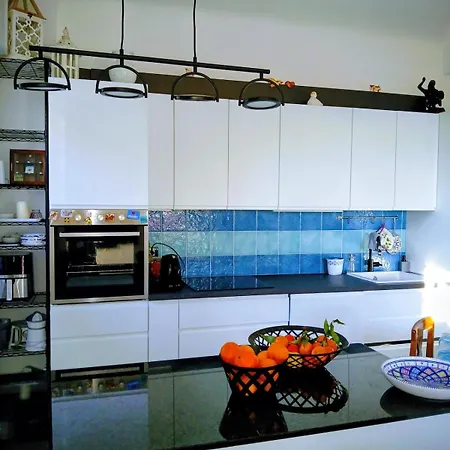 Incantevole Vista Mare - Mareri Apartment