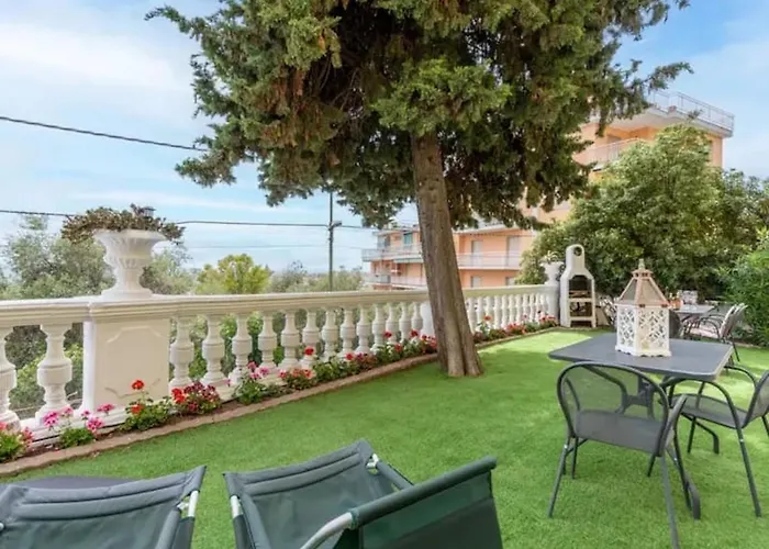 Incantevole Vista Mare - Mareri Apartment *